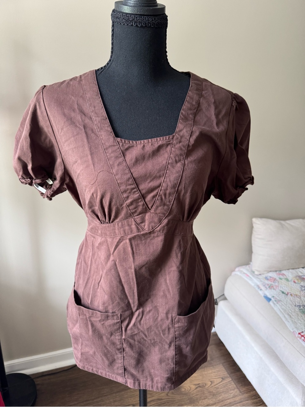 Earth-Tone V-Neck Short Sleeve Pocket Tunic